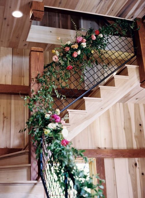 Beautiful Ideas For Decorating The Stairway At Your Wedding | by Bride ...