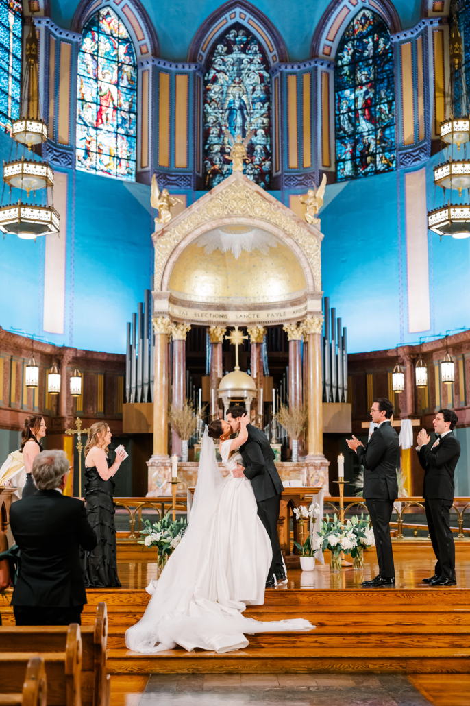 Rebecca and Kevin Wedding - First Kiss - Tavern on the Green - Lizzie Burger Photography