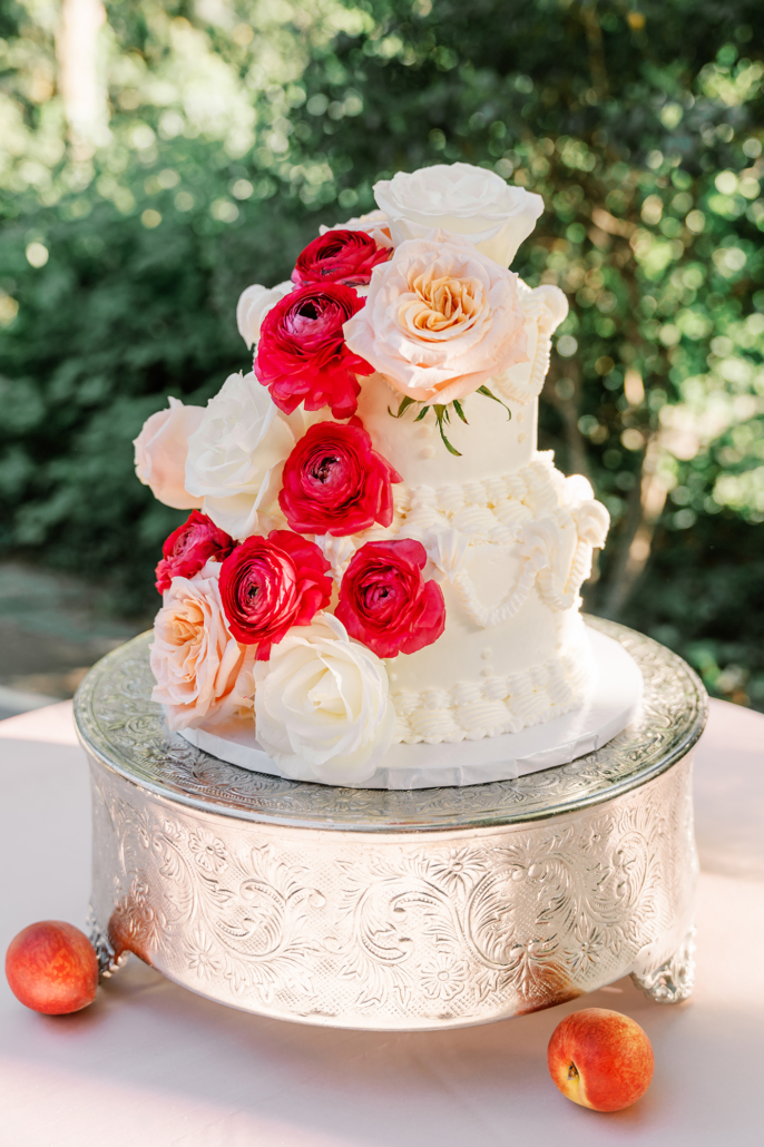 Rebecca and Kevin Wedding - Wedding Cake - Tavern on the Green - Lizzie Burger Photography