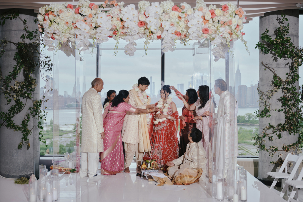 Shifali and Vikram Wedding - Mandap Hindu Ceremony - Vesper - Tati and Roman Photography