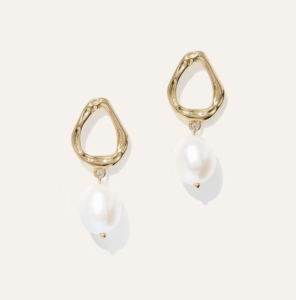 2025 Holiday Gifts for Her - Freshwater Cultured Pearl Sculptural Drop Earrings - via quince.com