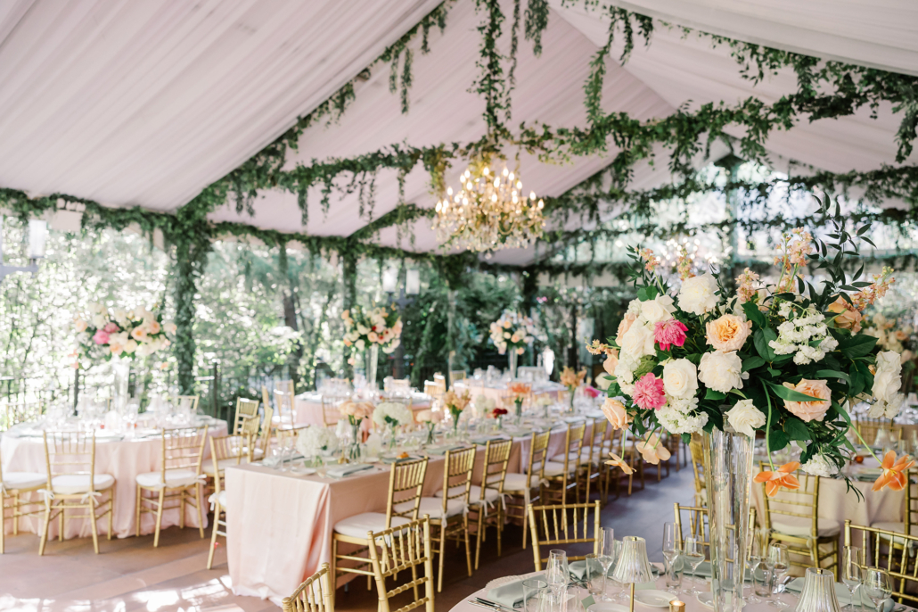 Rebecca and Kevin Wedding - Reception Atmosphere Tablescape - Tavern on the Green - Lizzie Burger Photography